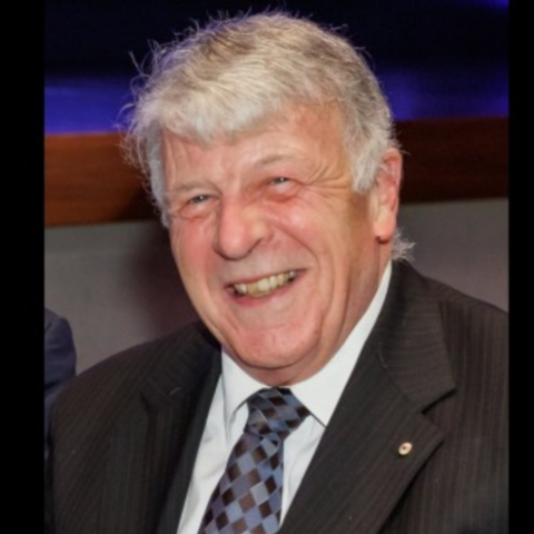 Dr Roger Lough AM